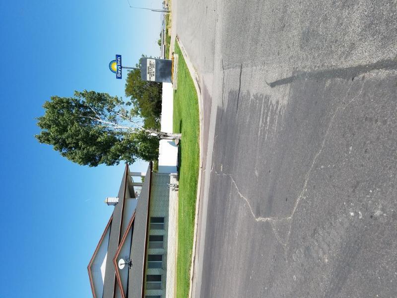 Days Inn By Wyndham Delta Εξωτερικό φωτογραφία