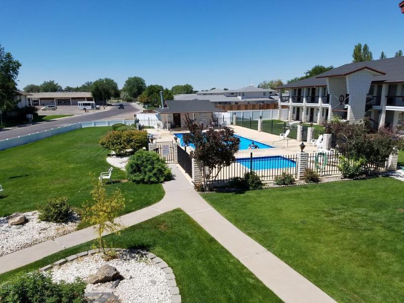 Days Inn By Wyndham Delta Εξωτερικό φωτογραφία